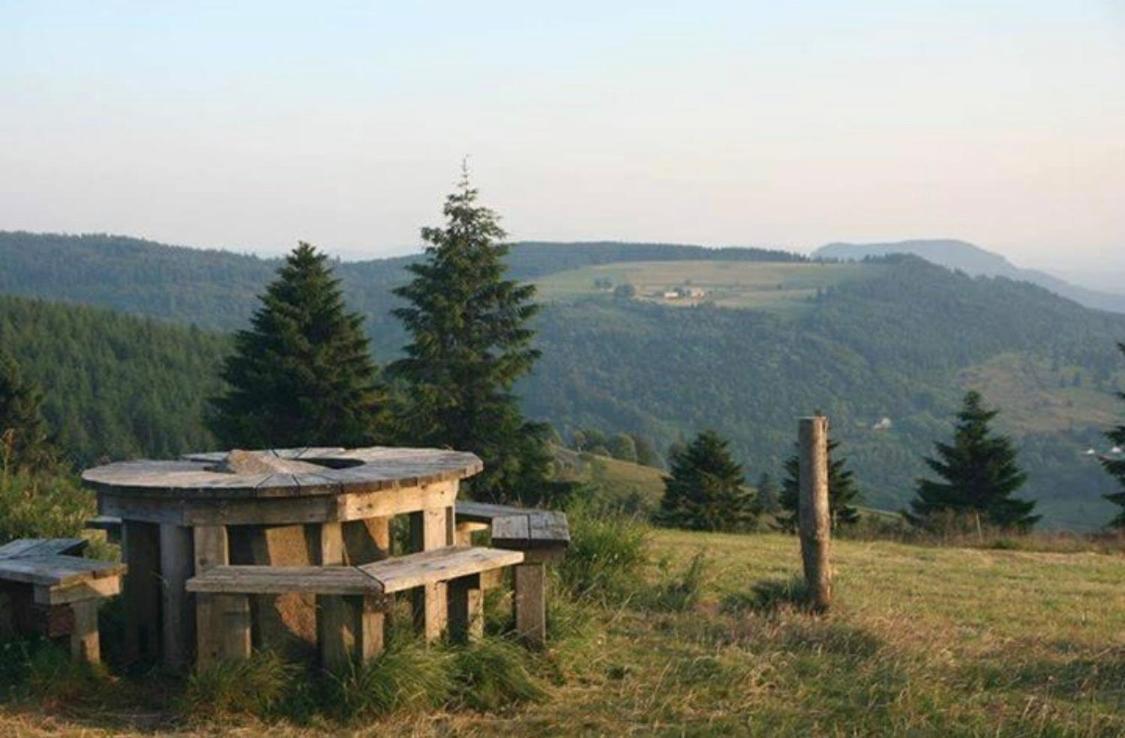 Gite De Montagne Au Pied Du Champ Du Feu Belmont  Exterior photo